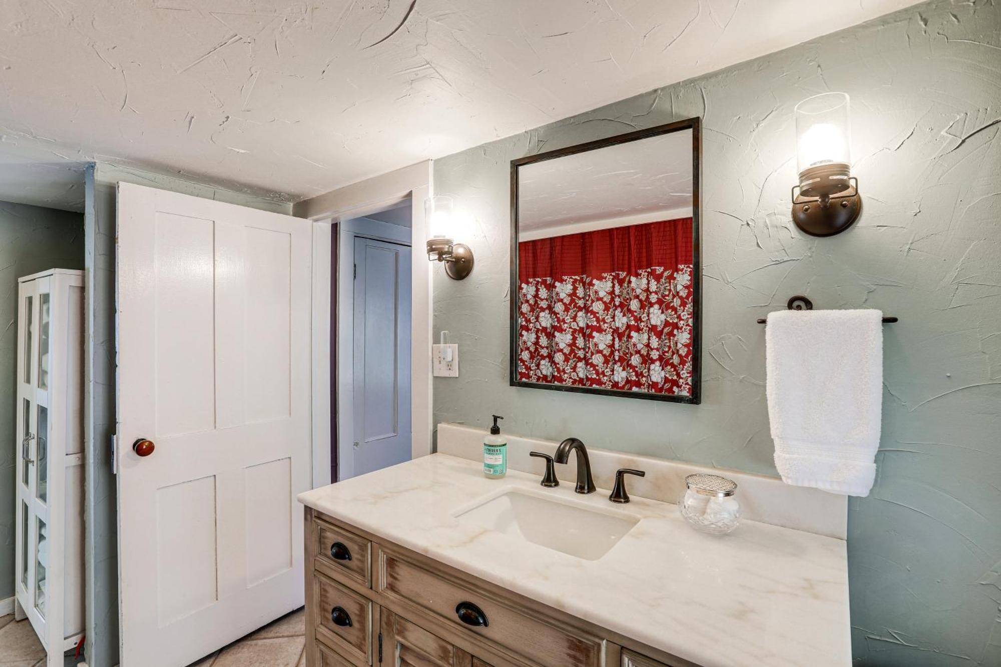 Lambertville Retreat - Walk To Shopping And Dining! ภายนอก รูปภาพ